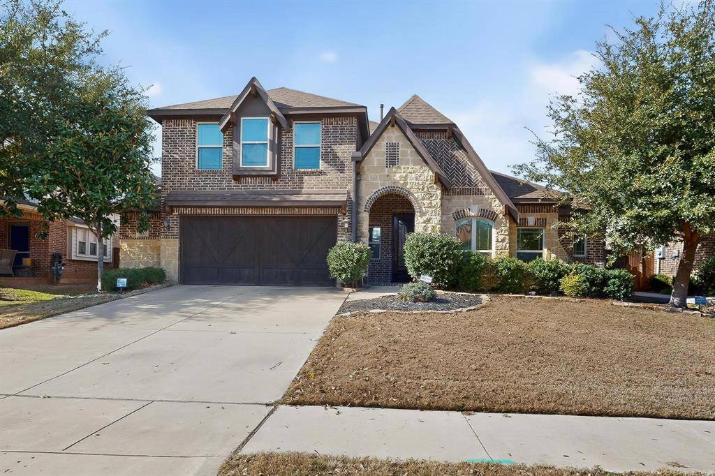 832 Monticello Drive, Burleson, TX 76028
