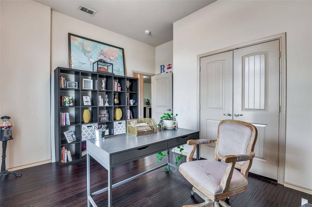 1501 Bricknell Drive, Glenn Heights, TX 75154