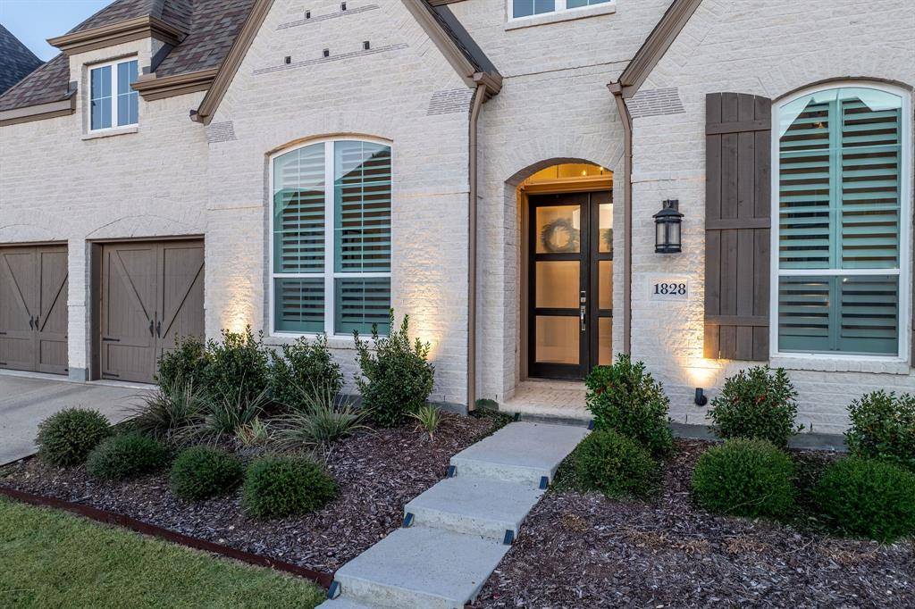 1828 Longspur Drive, Argyle, TX 76226