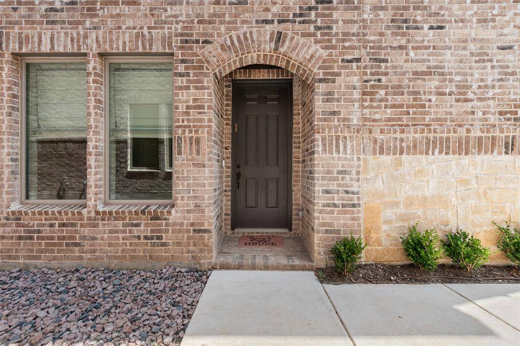 424 Parkside Drive, Argyle, TX 76226