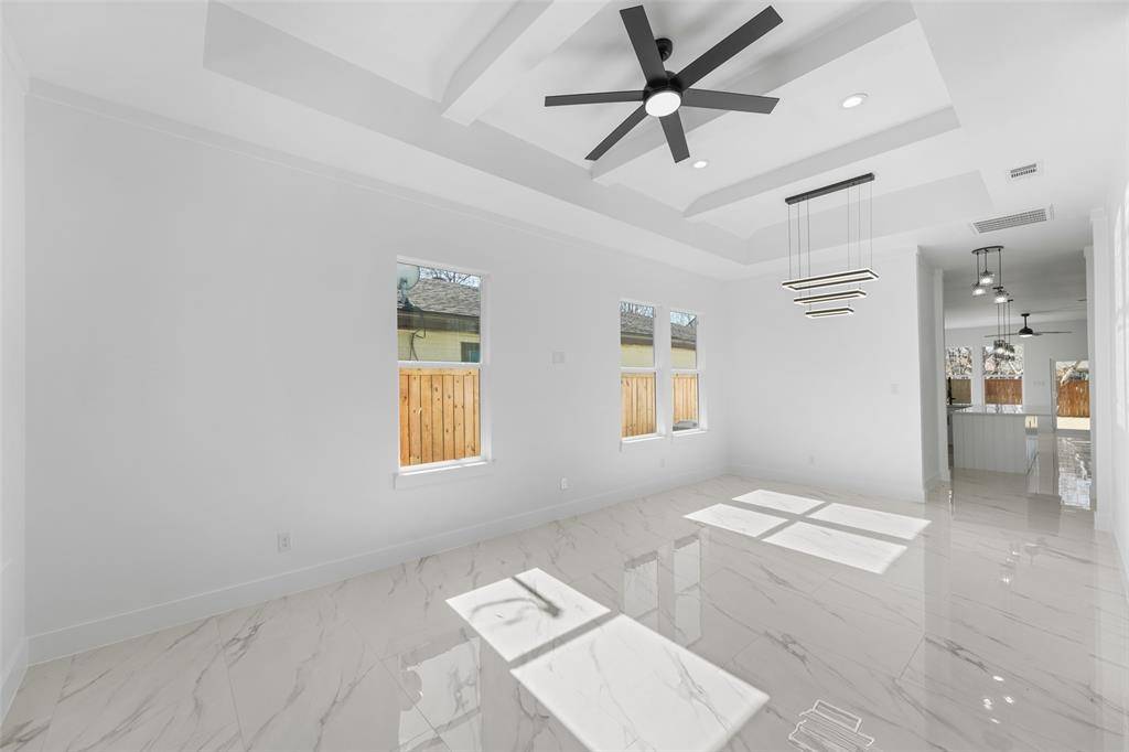 4107 Vineyard Drive, Dallas, TX 75212