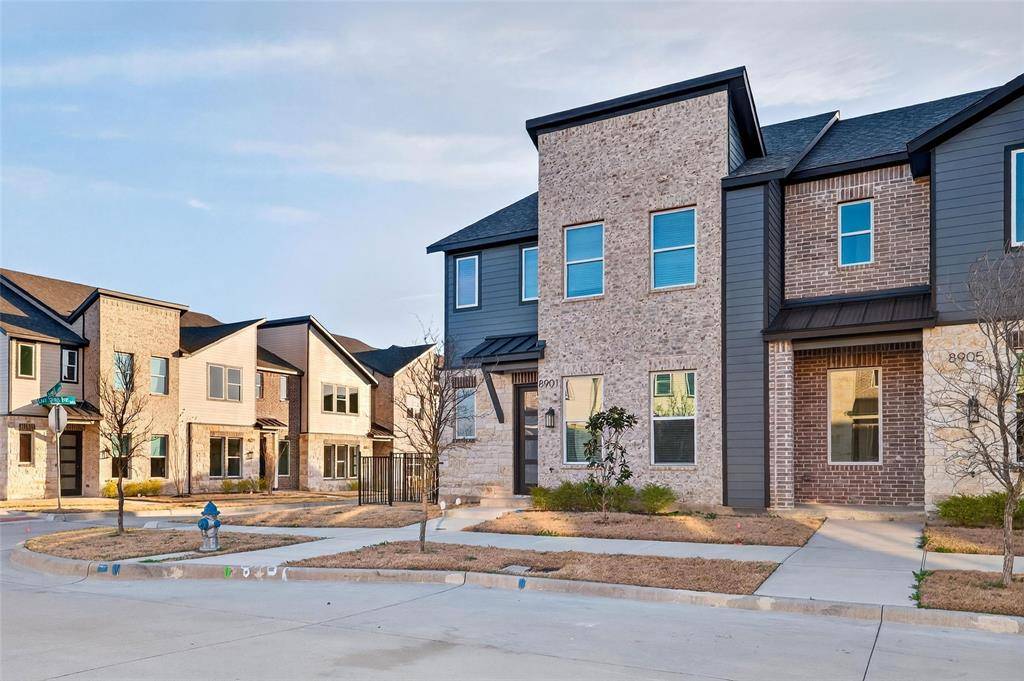 8901 Lowell Street, Rowlett, TX 75089