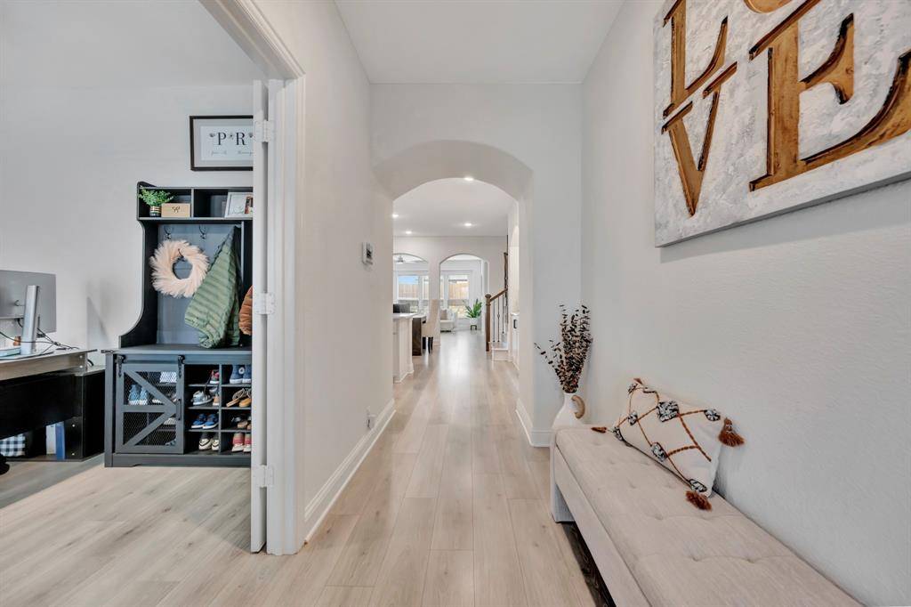 16928 Mirador Way, Justin, TX 76247