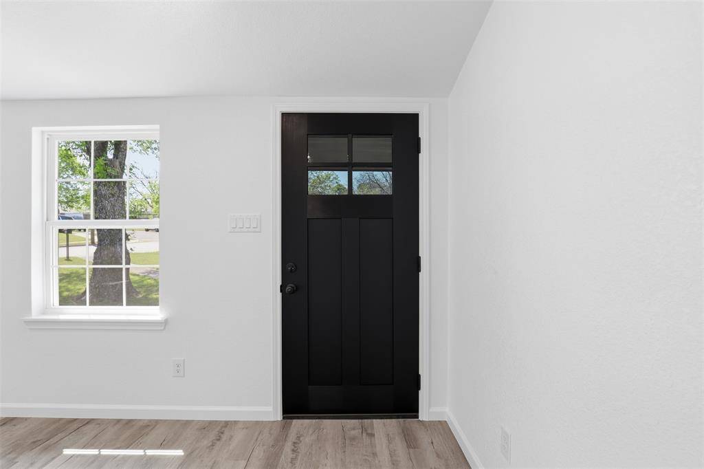 7944 Downe Drive, White Settlement, TX 76108