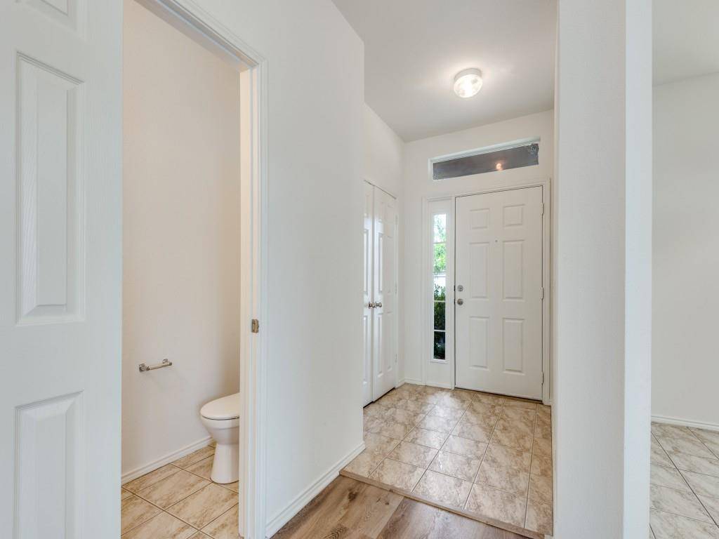 10716 Astor Drive, Fort Worth, TX 76244