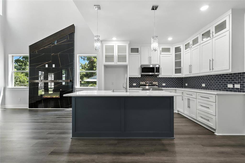 810 Euclid Street, Cleburne, TX 76033