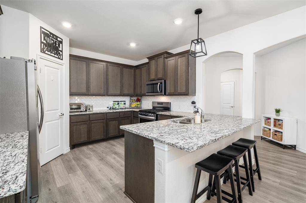 1717 Katelynn Lane, Anna, TX 75409