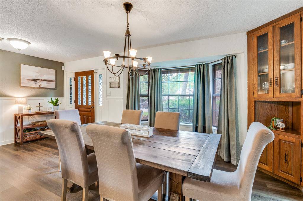 2228 Mountainview Drive, Hurst, TX 76054