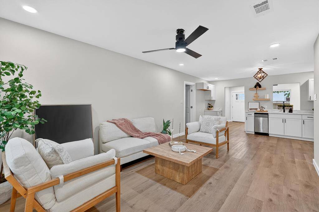 1021 Richard Drive, Garland, TX 75040