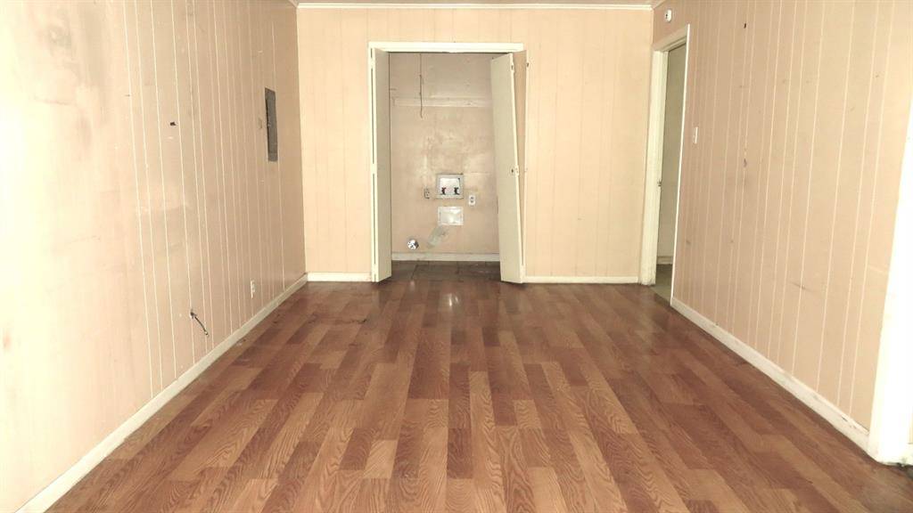 6525 Palm Island Street, Dallas, TX 75241