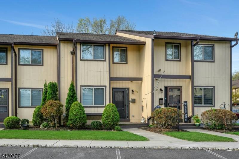 132 Chelsea Way, Bridgewater Twp., NJ 08807