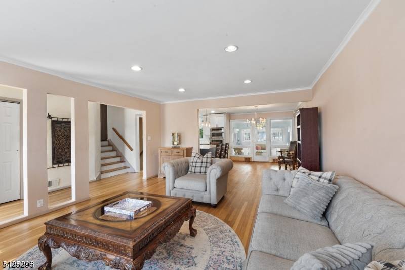 156 Wentz Ave, Springfield Twp., NJ 07081