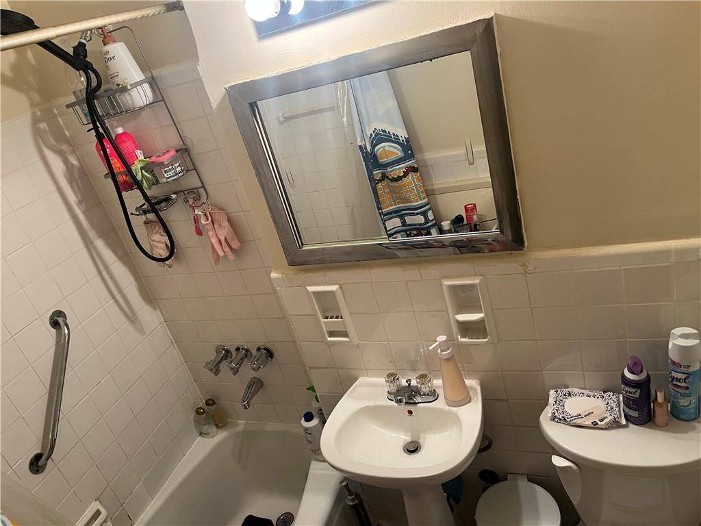 745 East 31st ST #2M, Brooklyn, NY 11210