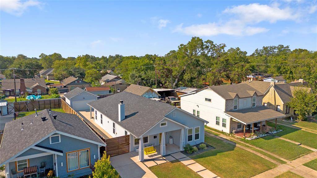 2534 Gladstone Drive, Dallas, TX 75211