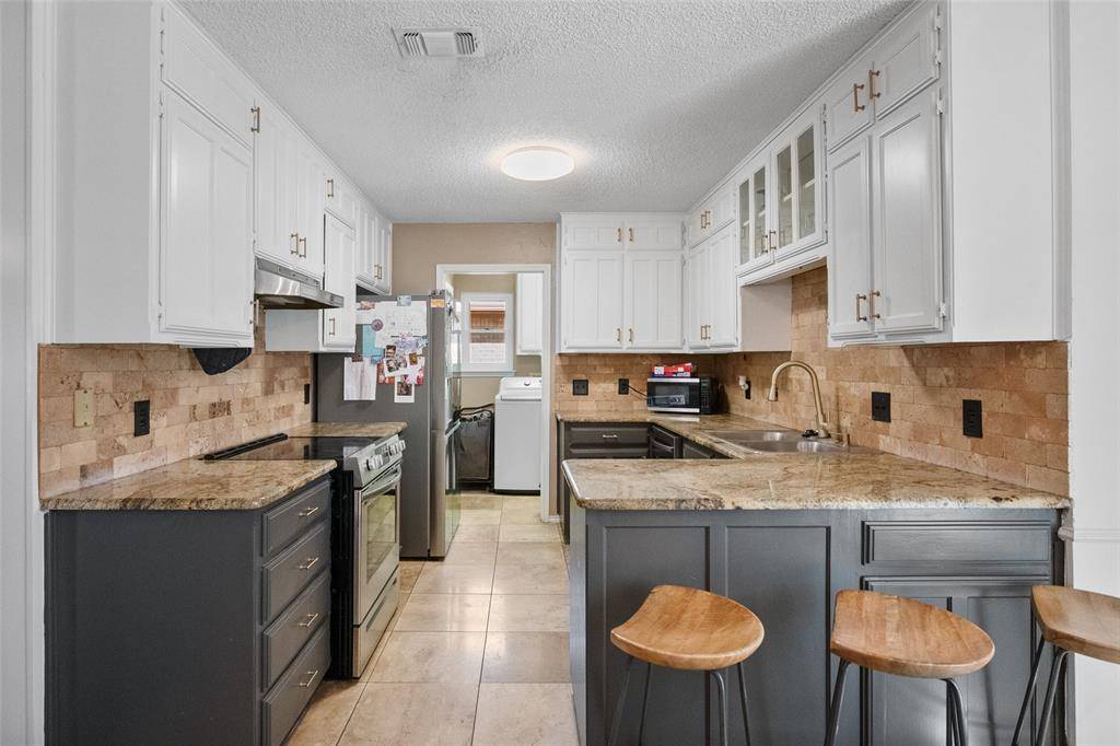 5008 Hawkins Cemetery Road, Arlington, TX 76017