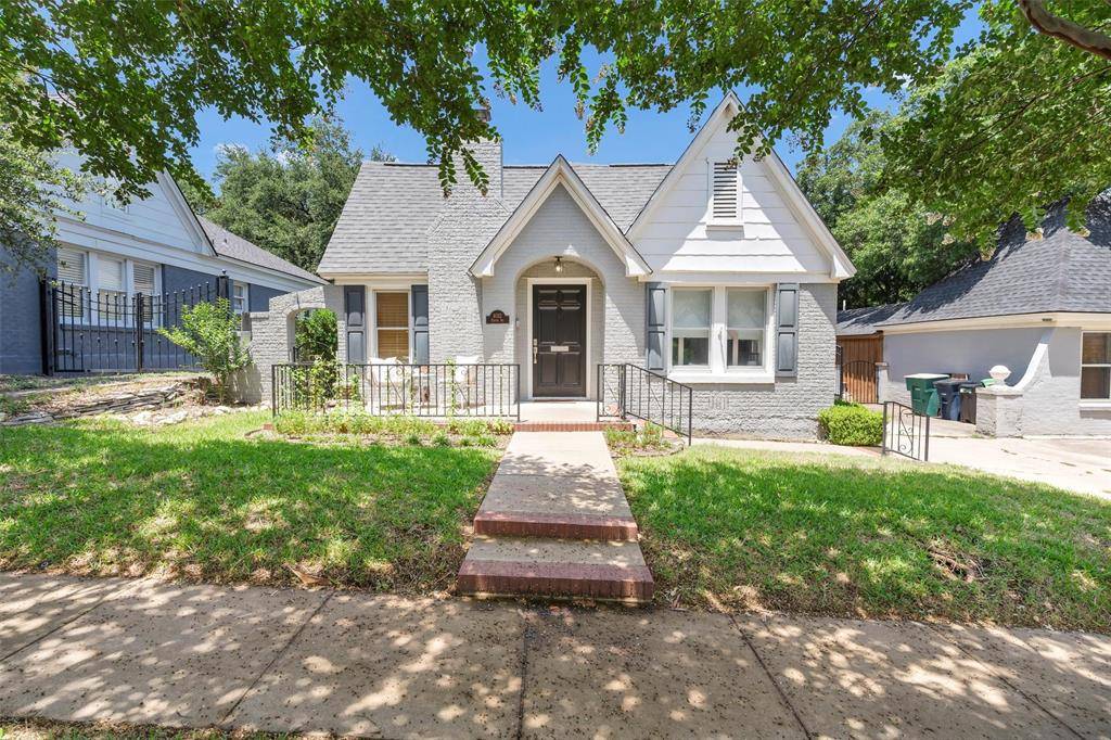 4032 Dexter Avenue, Fort Worth, TX 76107