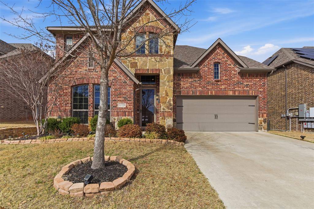 11728 Dixon Drive, Fort Worth, TX 76108