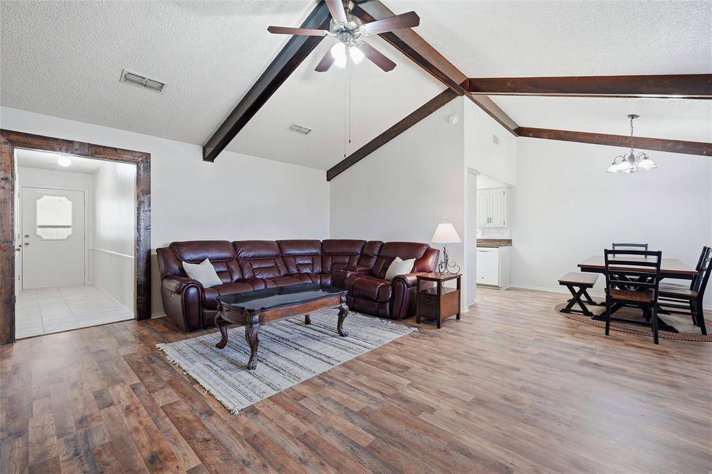 1901 Paula Drive, Denison, TX 75020