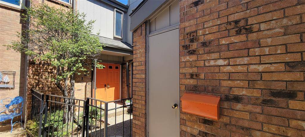 12219 Montego Plaza, Dallas, TX 75230