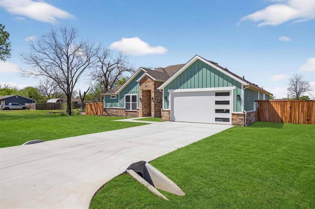 900 Cope Street, Mansfield, TX 76065