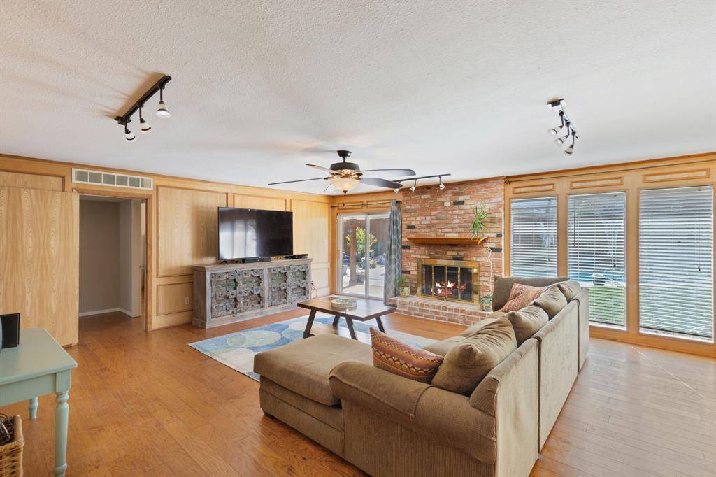 13530 Far Hills Lane, Dallas, TX 75240