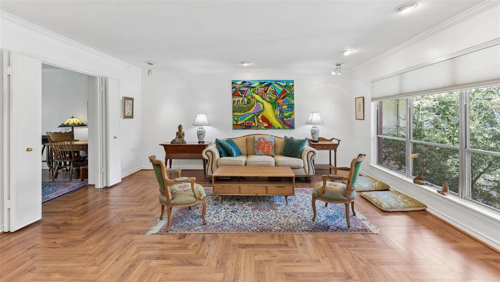 6311 Bandera Avenue #D, Dallas, TX 75225