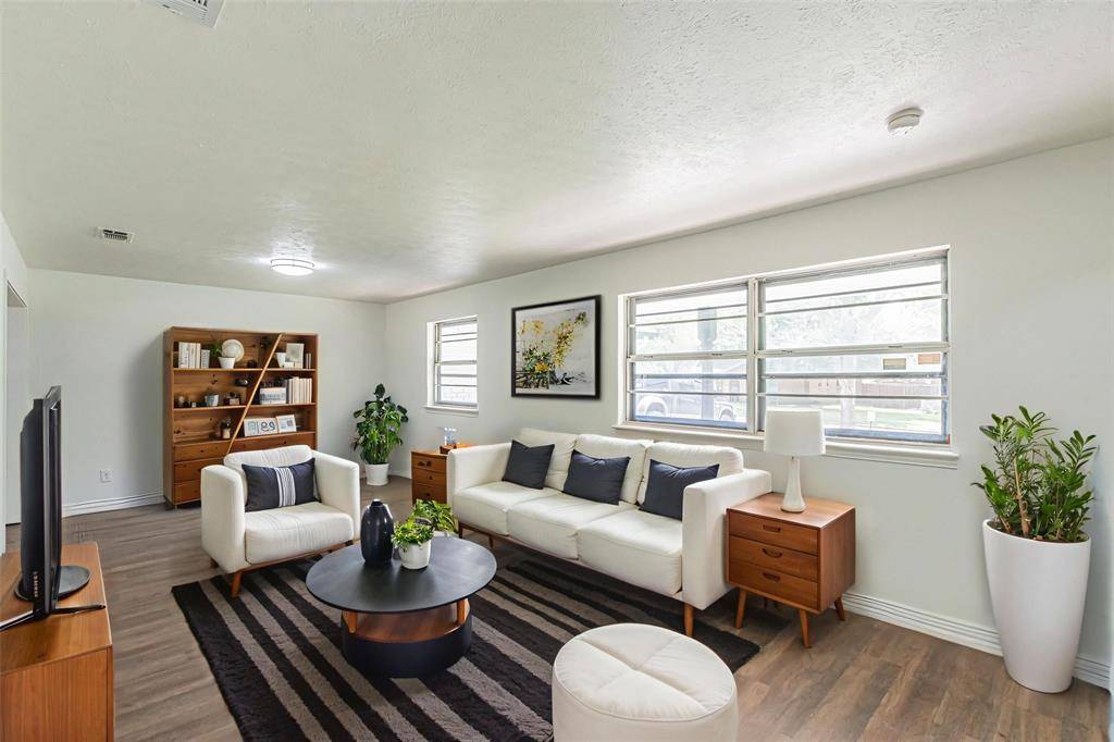 1017 Arlena Drive, Arlington, TX 76012