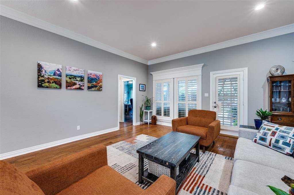 2720 Holly Brook Court, Bedford, TX 76021