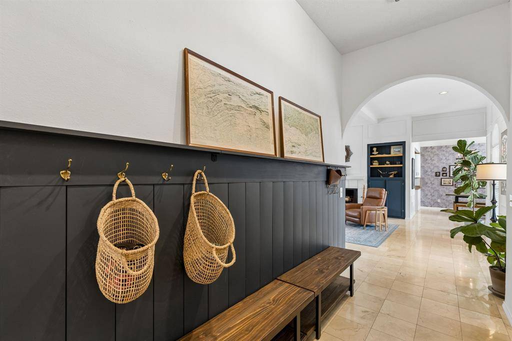 17230 Marianne Circle, Dallas, TX 75252