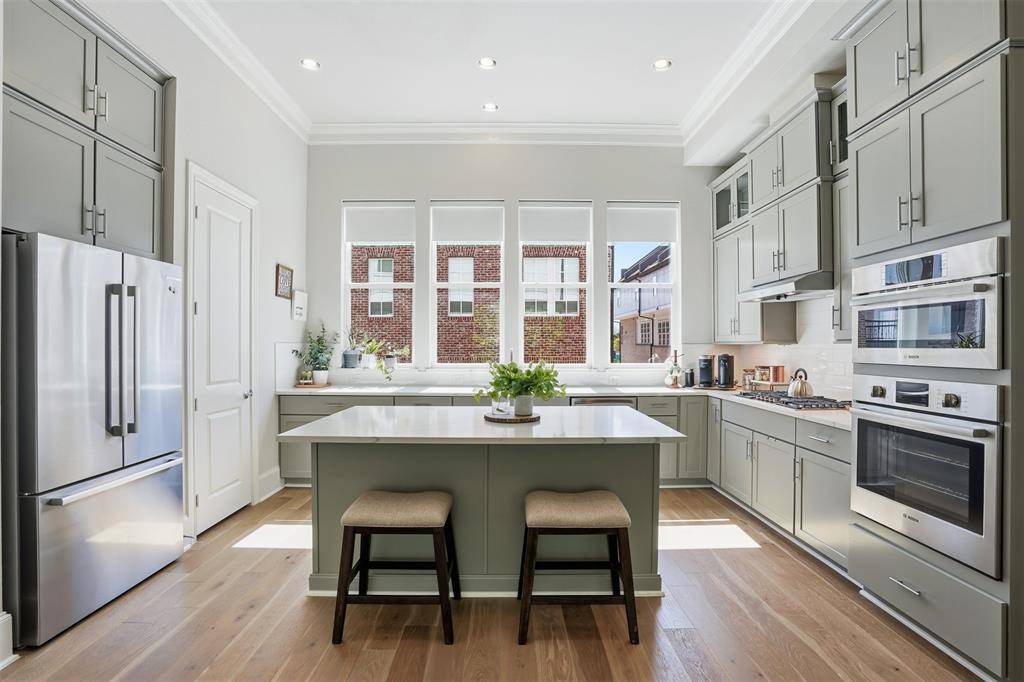 2173 Wenge Lane, Dallas, TX 75219