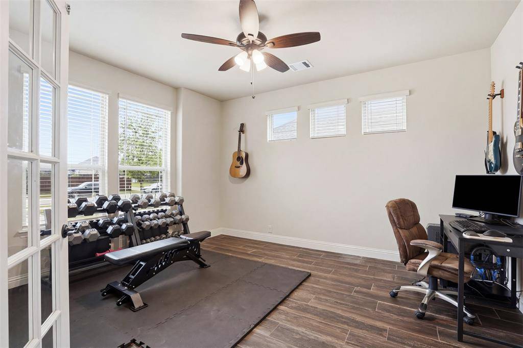 4002 Grove Valley Road, Midlothian, TX 76065