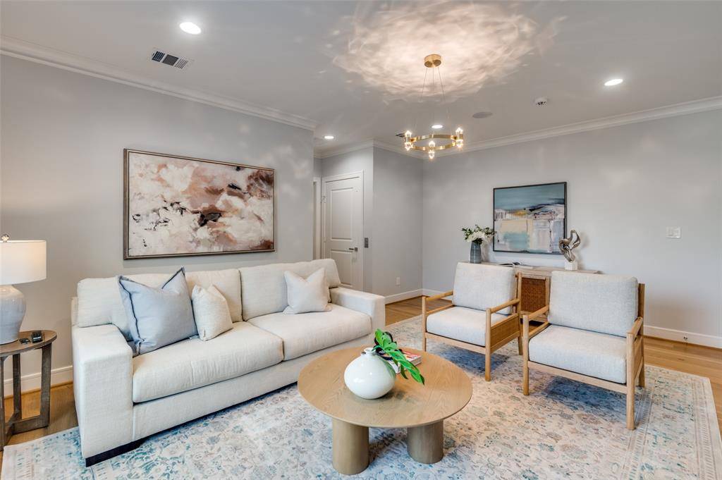 4031 Prescott Avenue, Dallas, TX 75219