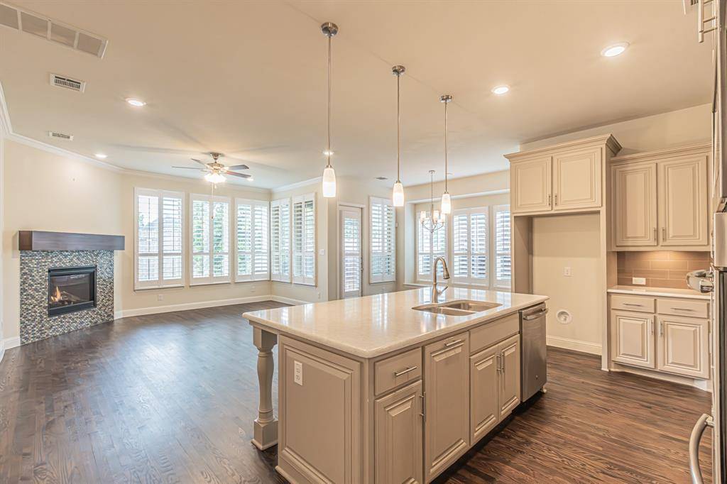 2044 Remington Drive, Irving, TX 75063