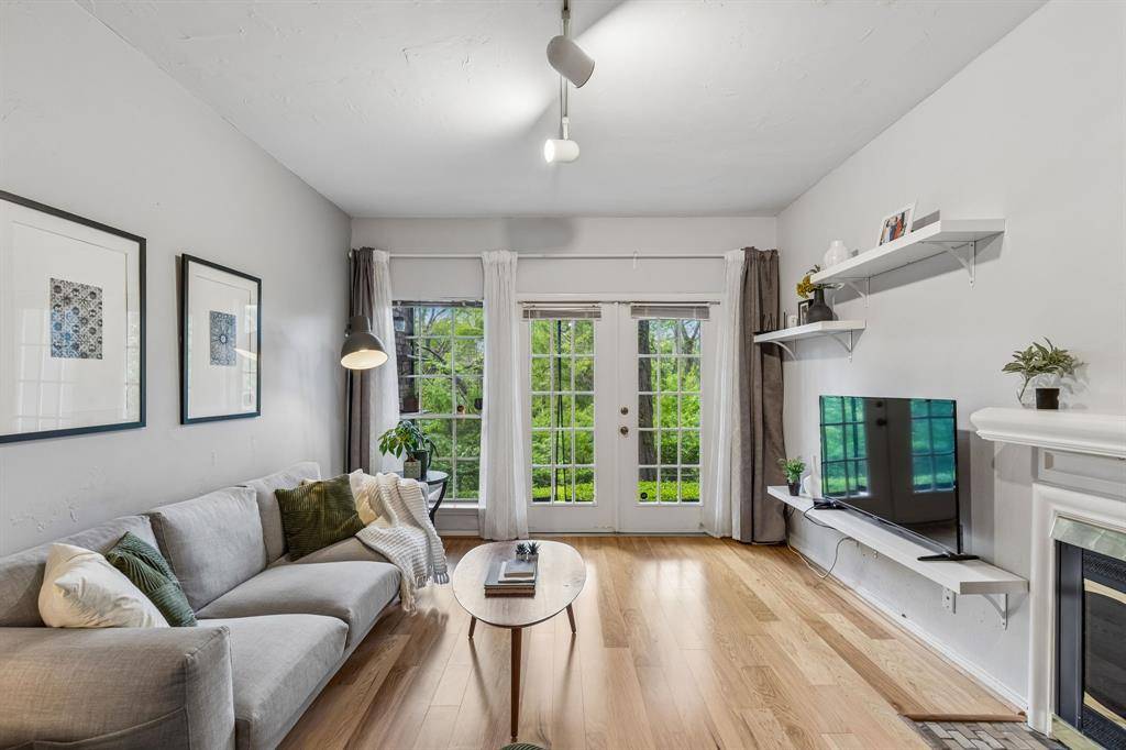 9801 Royal Lane #707, Dallas, TX 75231