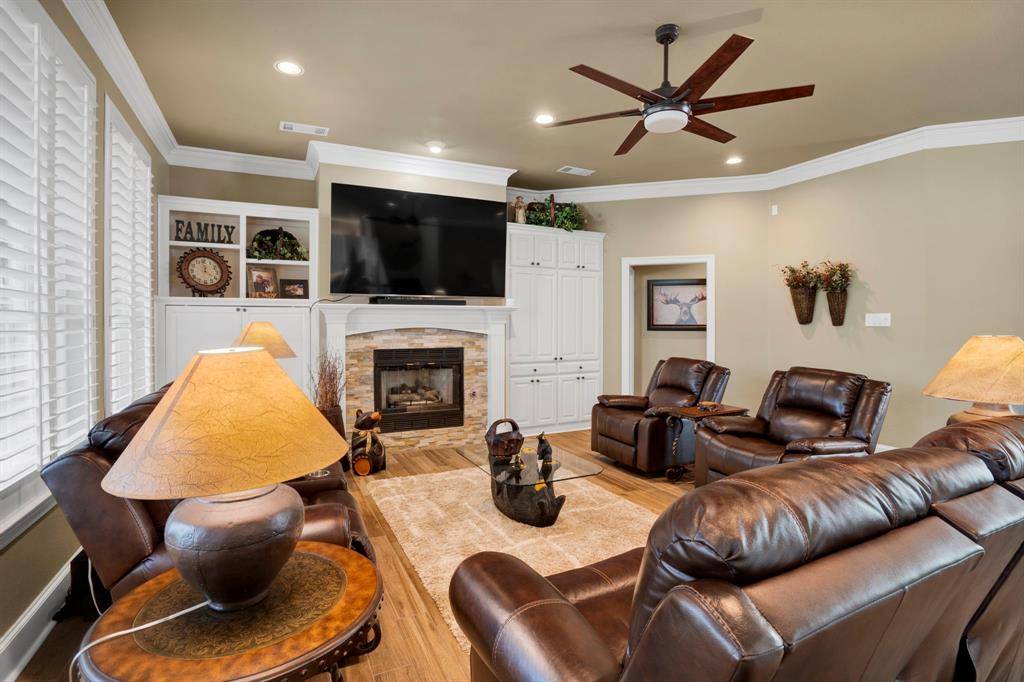 2608 Cedarwood Court, Mckinney, TX 75072