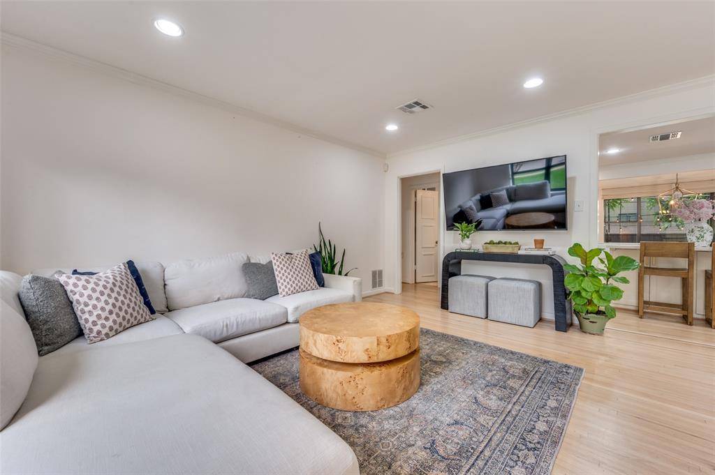 3948 Valley Ridge Road, Dallas, TX 75220