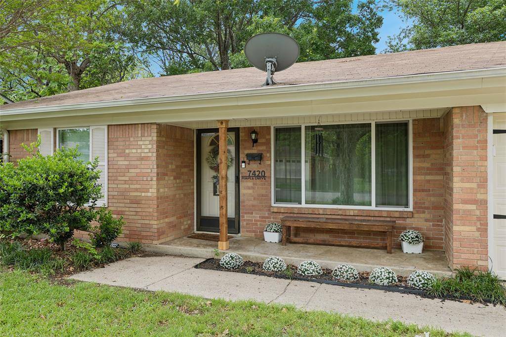 7420 Maple Drive, North Richland Hills, TX 76180