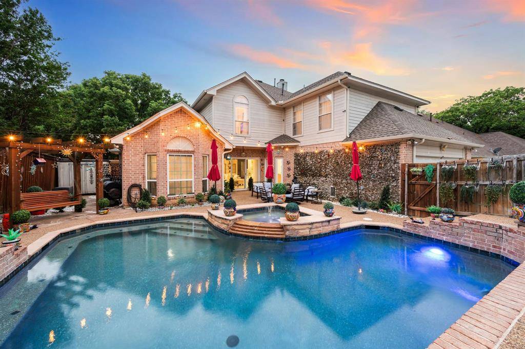 3036 Creekview Drive, Grapevine, TX 76051