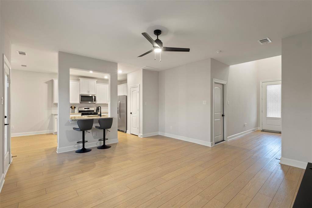 1205 Ginsburg Lane, Princeton, TX 75407