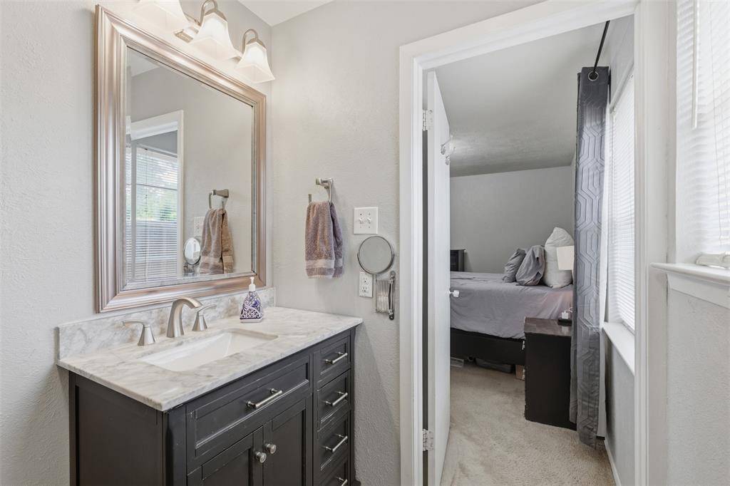 1505 Montclair Street, Arlington, TX 76015