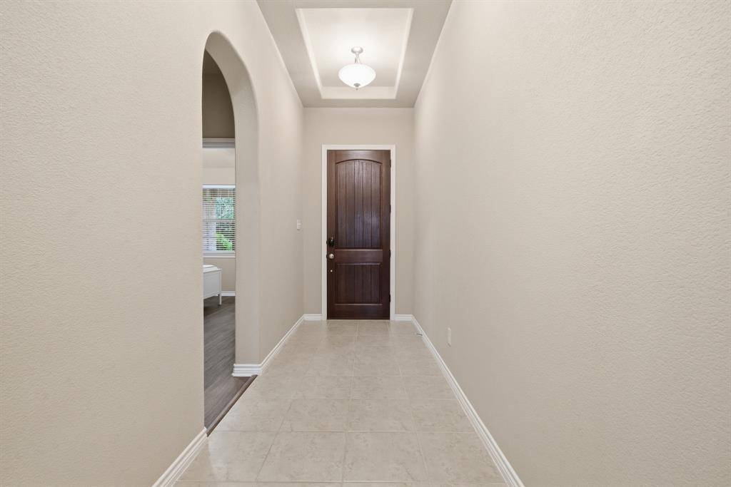 1308 Isabella Lane, Savannah, TX 76227