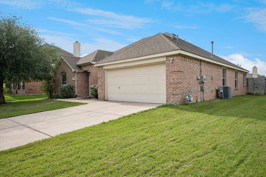 13452 Leather Strap Drive, Fort Worth, TX 76052