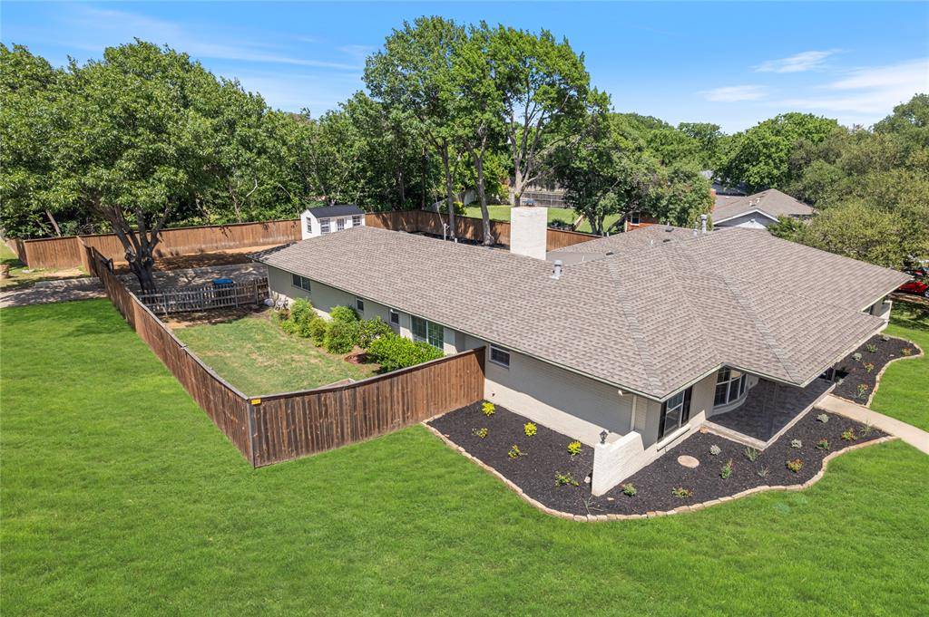 1924 Dakar Road E, Fort Worth, TX 76116