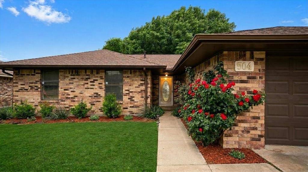 504 Bluebird Lane, Red Oak, TX 75154