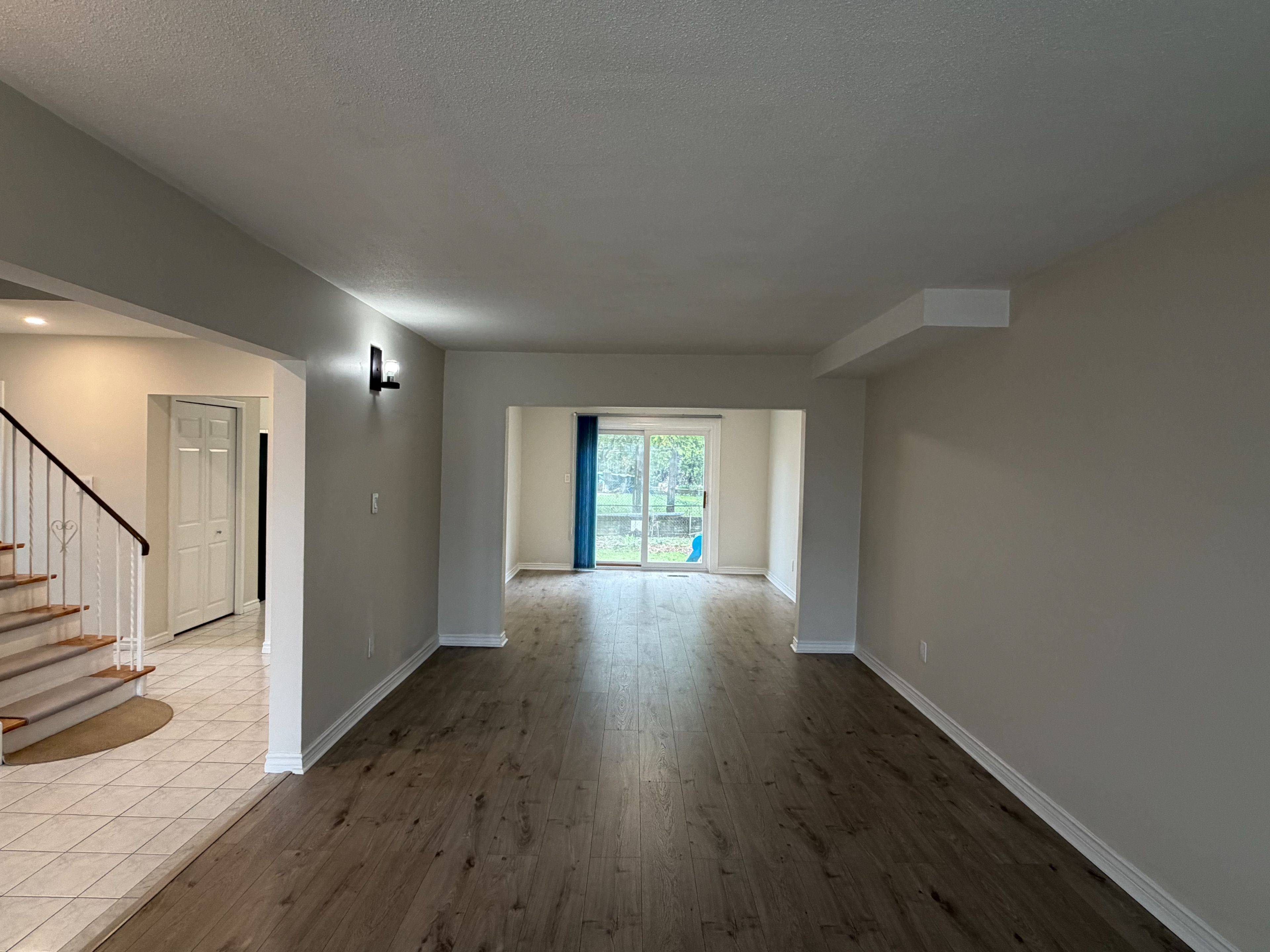 5 Sonmore DR, Toronto E07, ON M1S 1X3