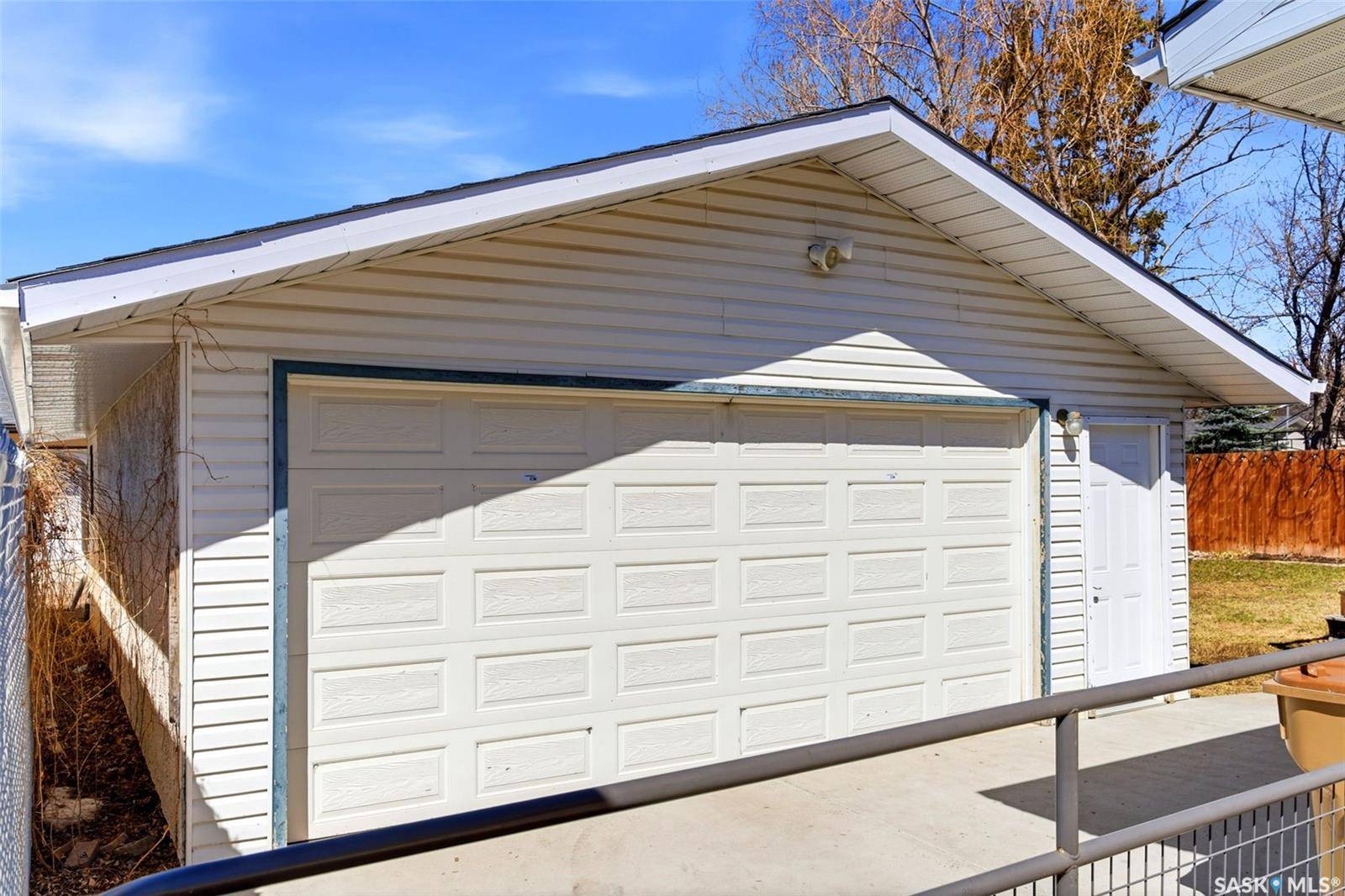 34 Selby CRESCENT, Regina, SK S4T 6W1