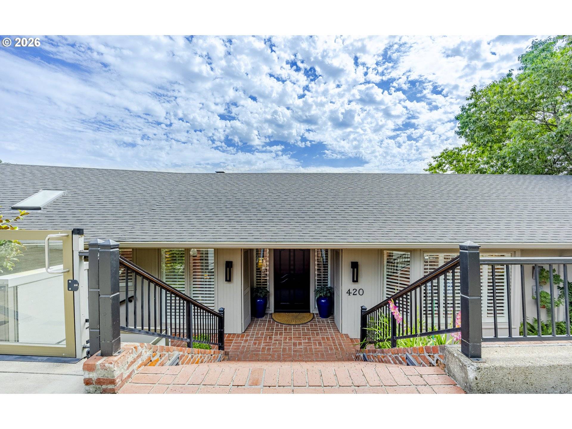 420 SPYGLASS DR, Eugene, OR 97401