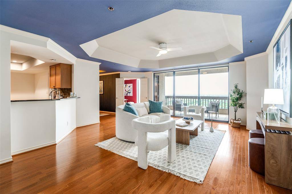 5909 Luther Lane #2104, Dallas, TX 75225