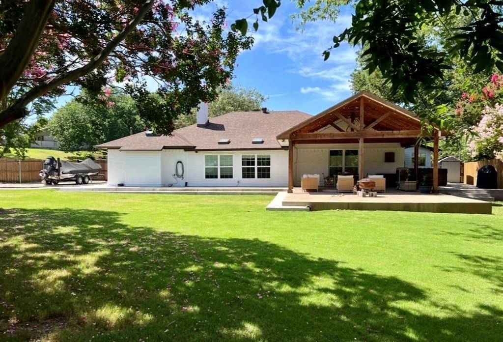 108 Bob White Avenue, Weatherford, TX 76086