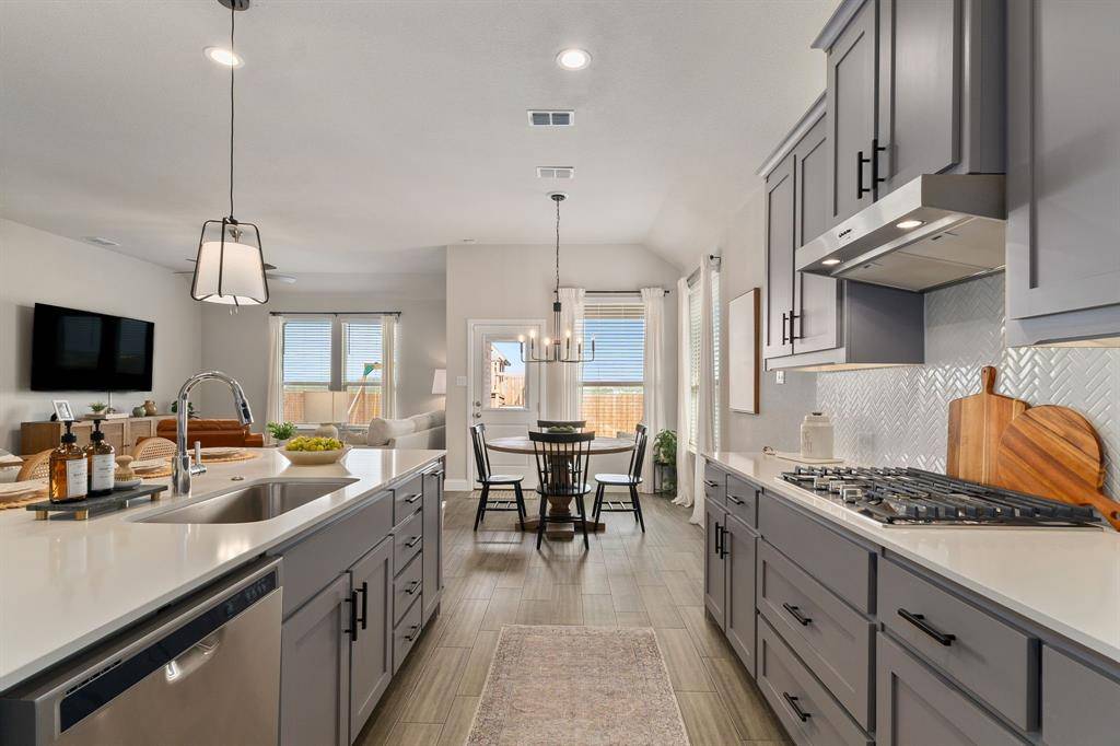 1125 Knightsbridge Road, Argyle, TX 76226